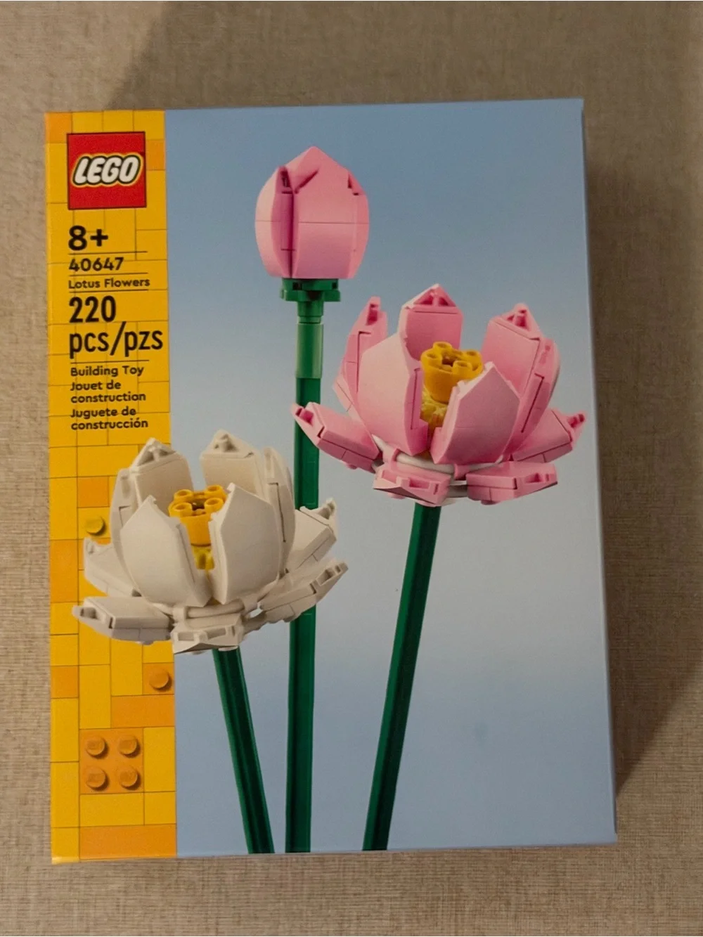 Lego Pink & White Lotus Flower NWT